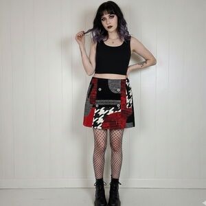 DESIGUAL Black Red Patchwork Corduroy Y2K Mini Skirt Size 40 Medium Punk Goth